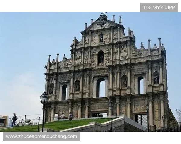 澳门美高梅雕像的历史发展与代表性作品介绍